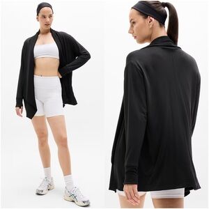 ATHLETA  Pranayama Restore Wrap in Black